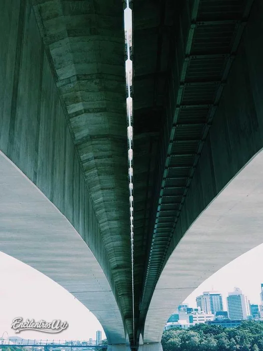 Ramiro Barrios — Taxiboy en Punta Carretas, Montevideo, Uruguay (Platino)